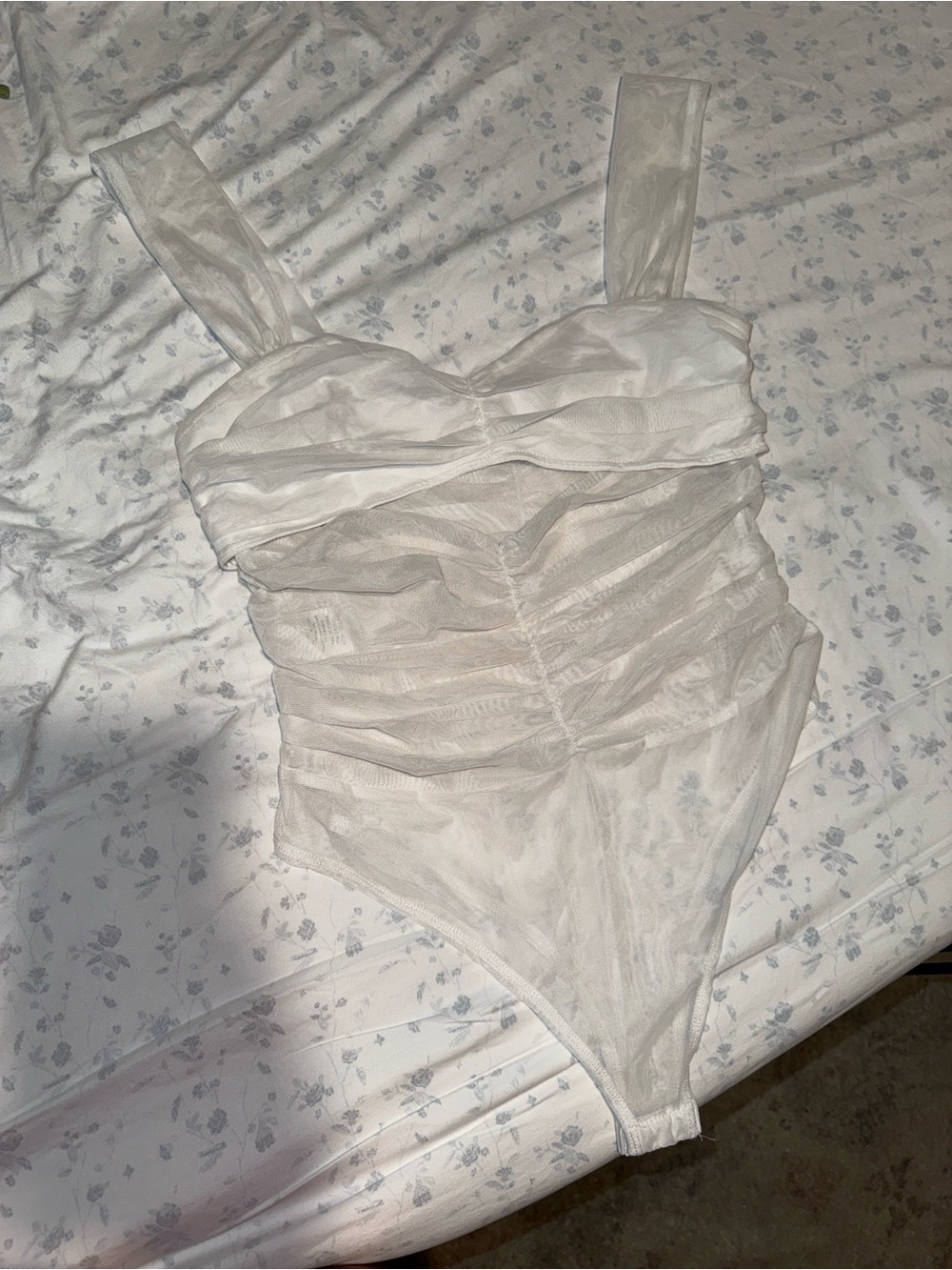 Princes Polly Kalmia White body suit - Picture 2 of 4